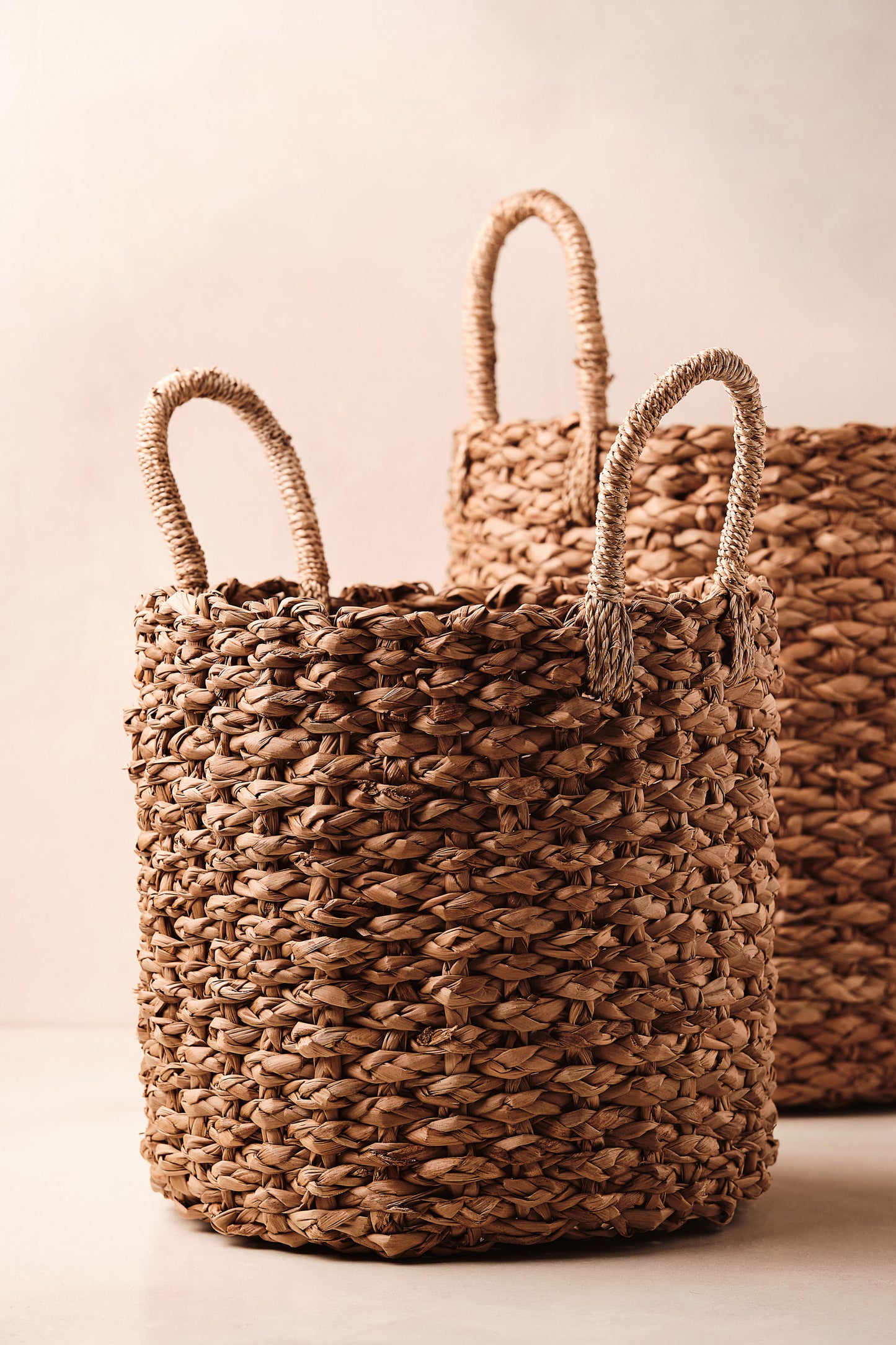 Waterlily Basket w/ Handle